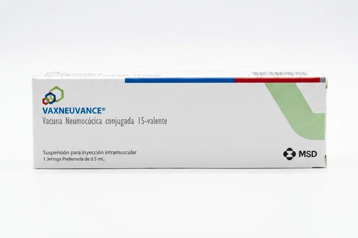 Caja de vacuna neumocócica conjugada 15-valente del consultorio de la Dra. Mariaelpi